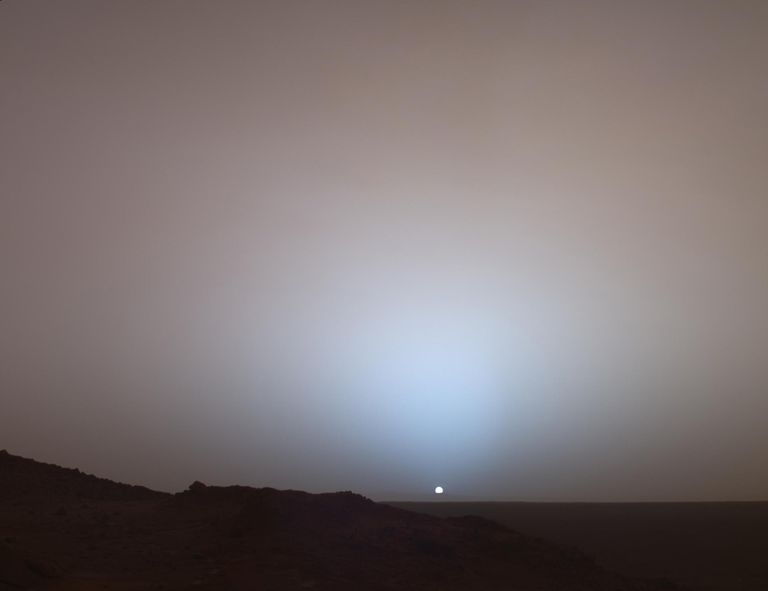 Uhm non è poi così male il tramonto su Marte! (: